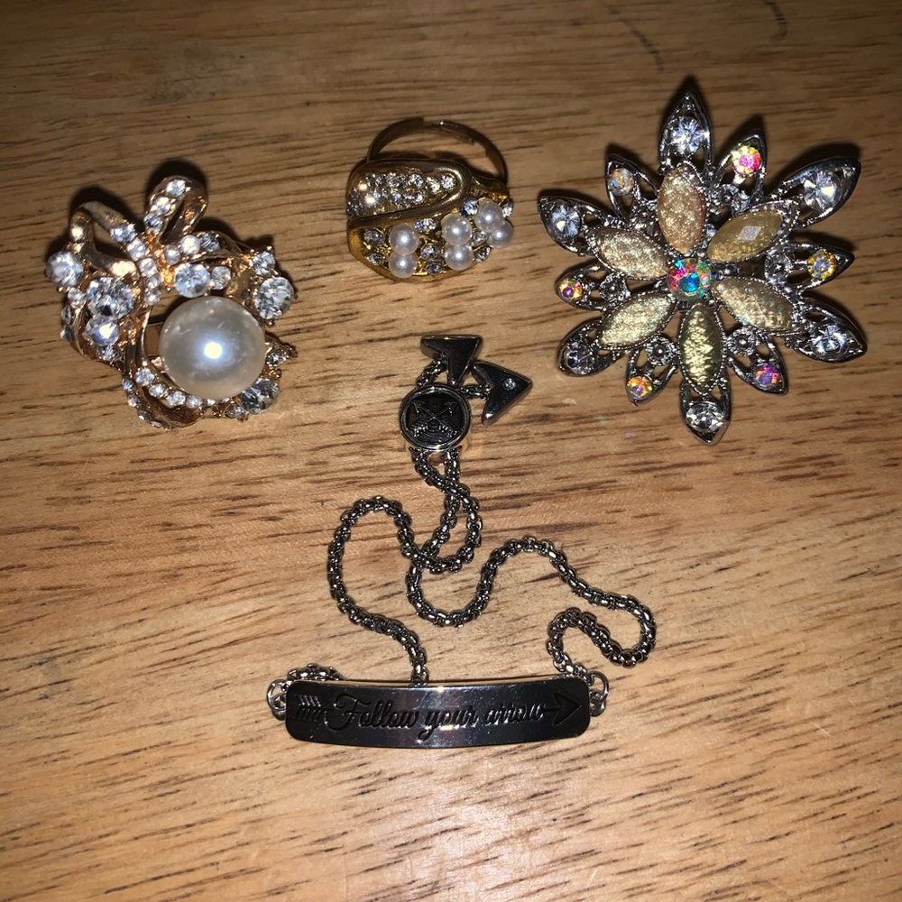 Rings and bracelet for costume jewelry